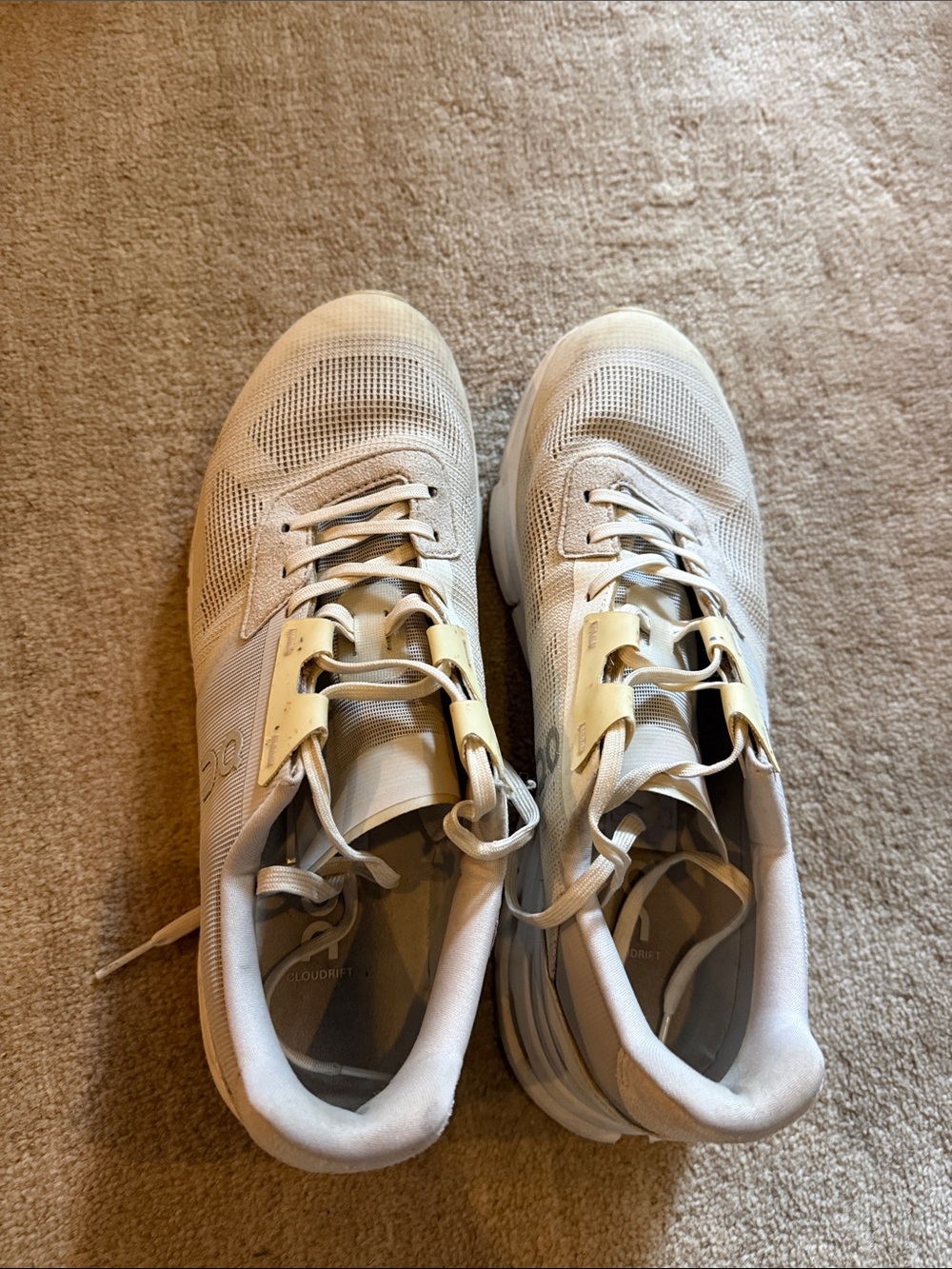 ON White Athletic Sneakers - Lightweight Mesh Trainers size 9